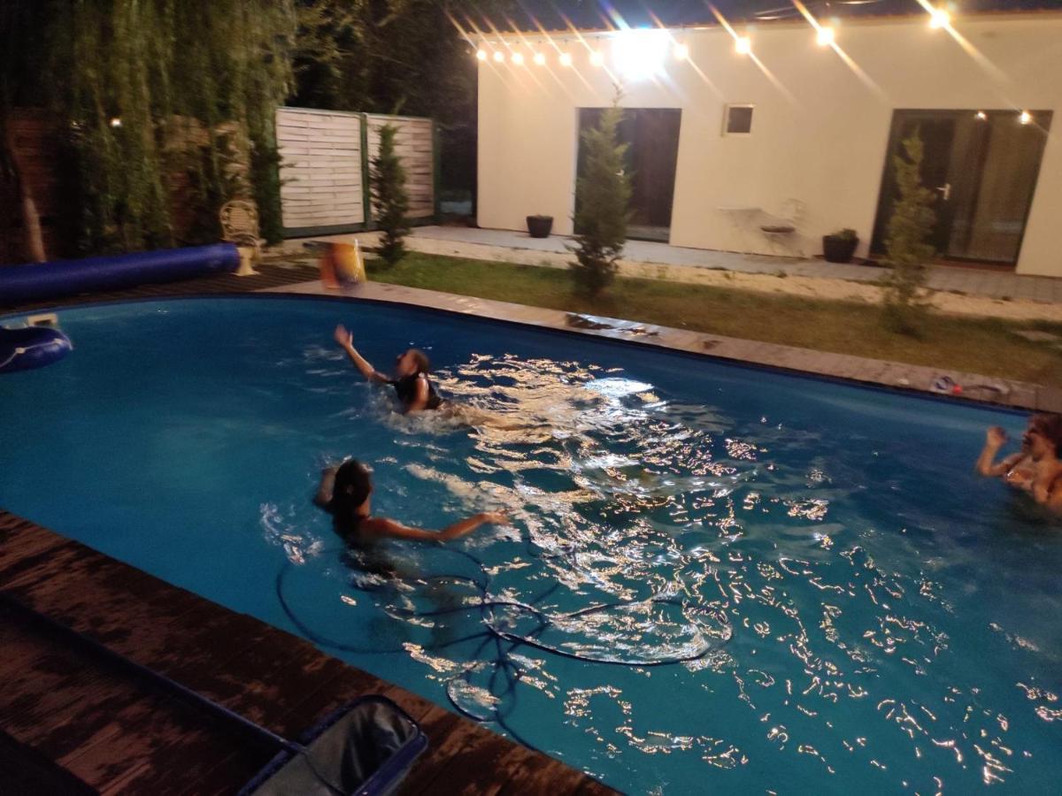 Casa Elis Piscina, Jacuzzy , Sauna, Ciubar Merei Exterior foto